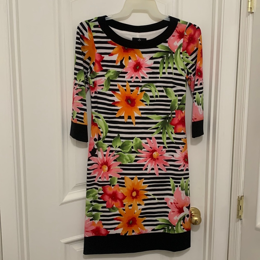 Stretchy floral striped midi dress with 3/4 sleeves.